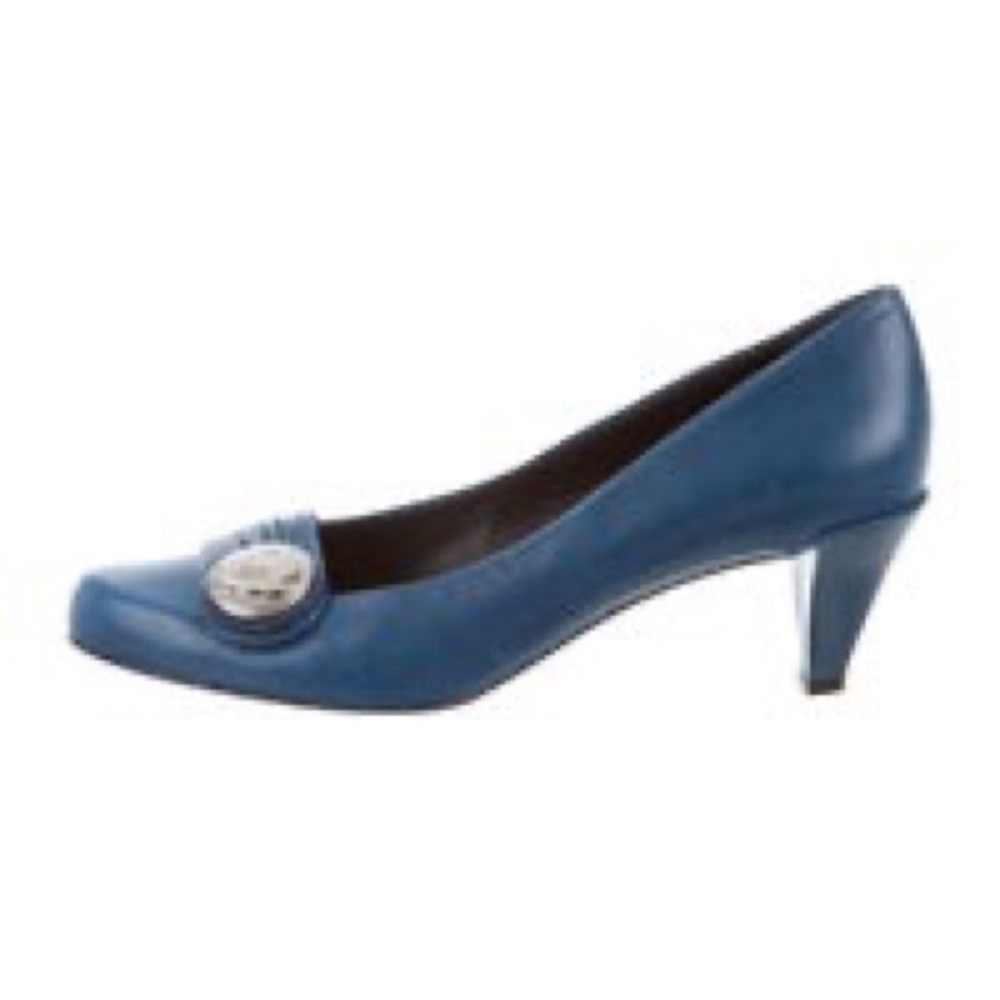 Authentic Gucci Leather Hysteria Crest Pumps 38